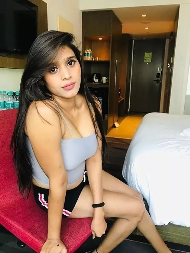 कॉल गर्ल्स सर्विस  तिरुतणी